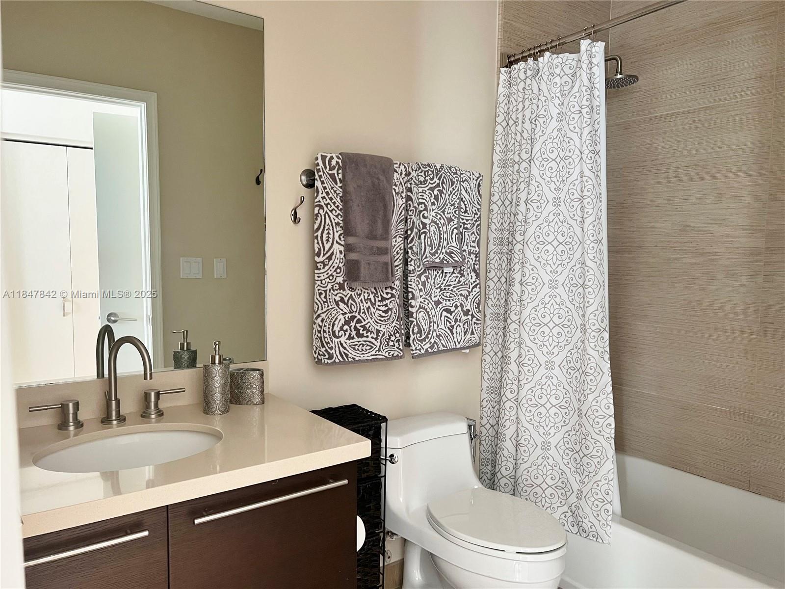 image Eloquence On The Bay Cond22