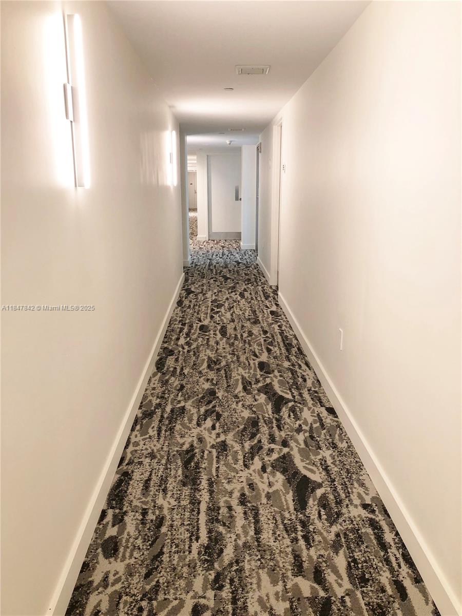 image Eloquence On The Bay Cond24