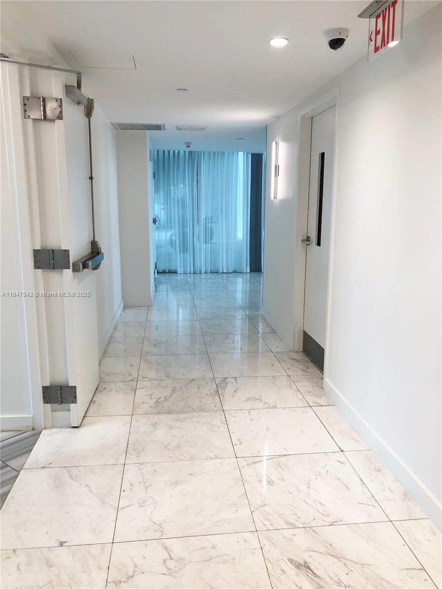 image Eloquence On The Bay Cond25