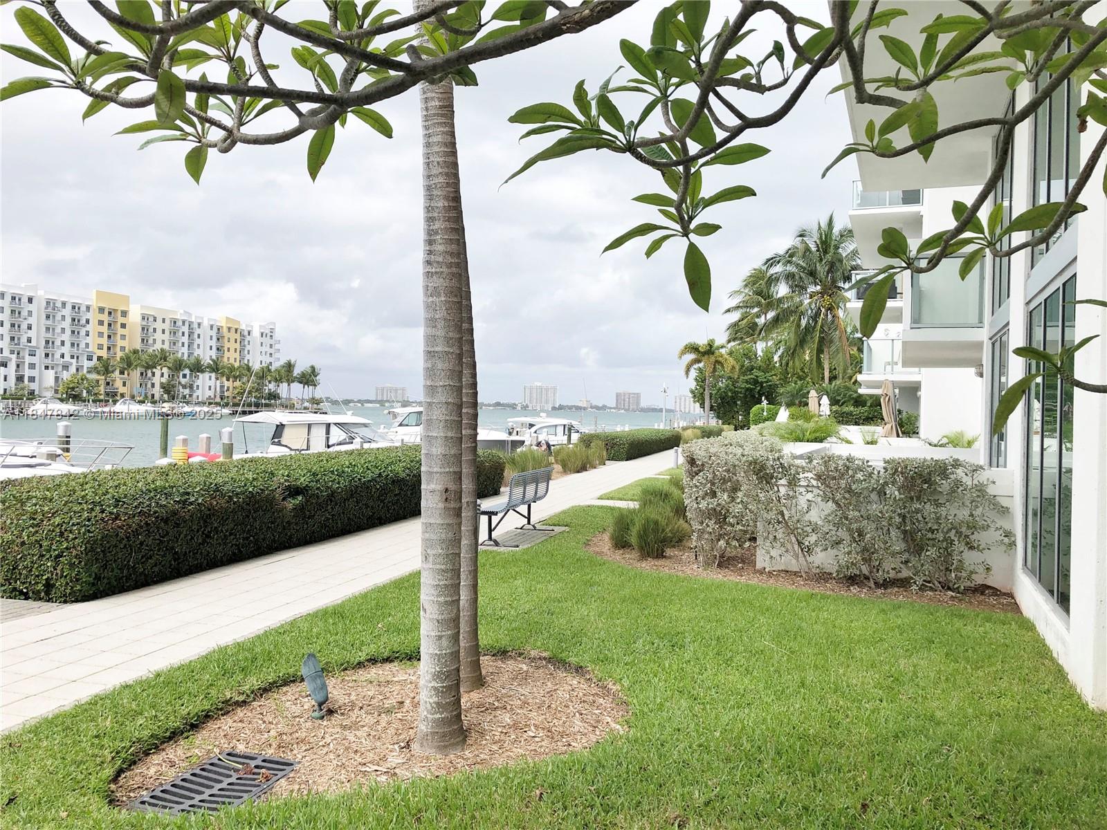 image Eloquence On The Bay Cond39