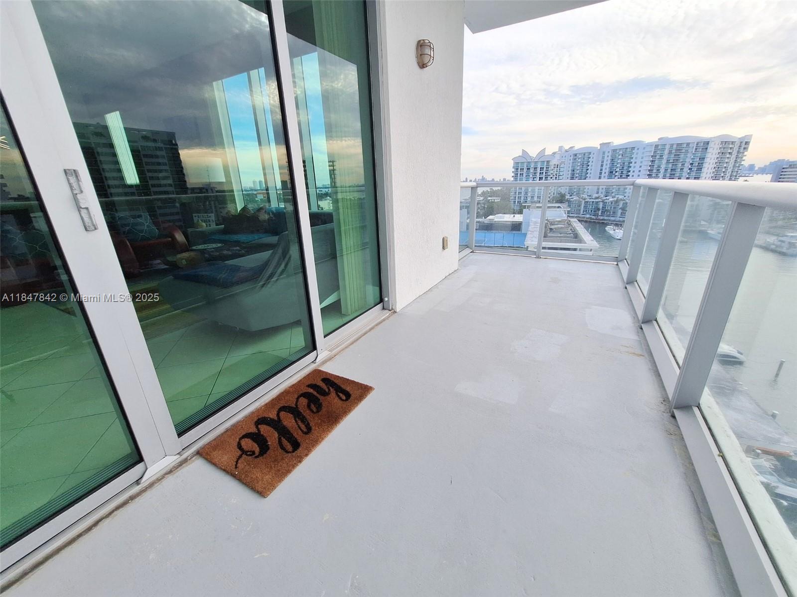 image Eloquence On The Bay Cond7