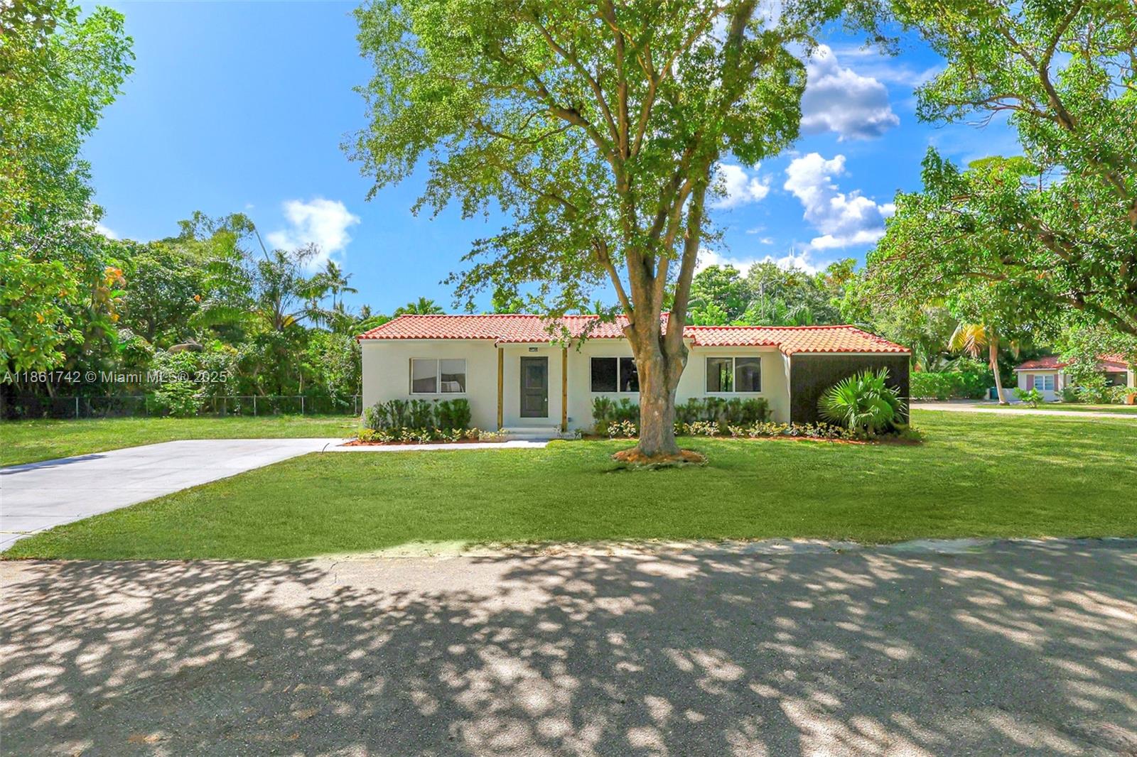 11320 NE 11th Pl