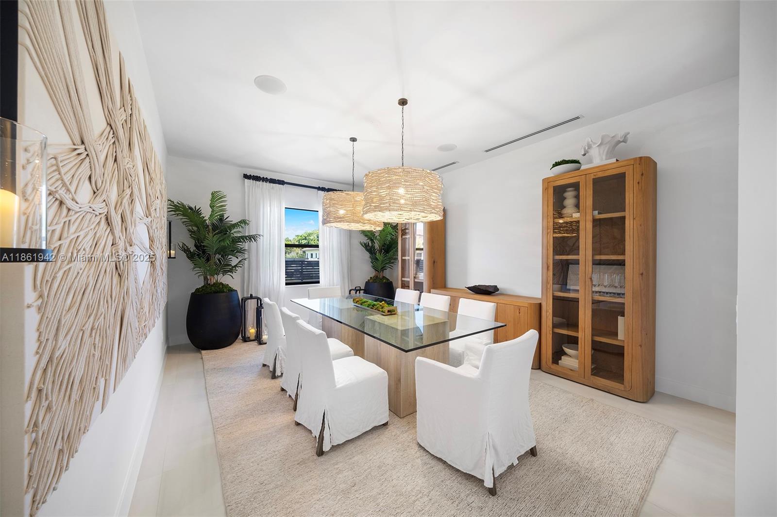 11062 SW 91st Ave Miami, FL 33176 11062 SW 91st Ave Miami, FL 33176