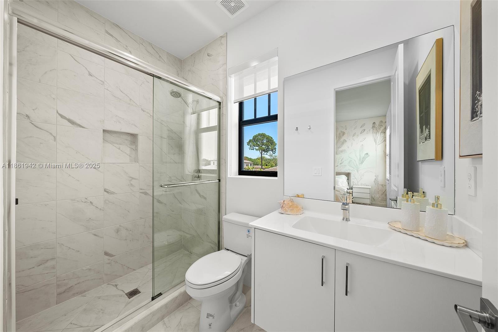 11062 SW 91st Ave Miami, FL 33176 11062 SW 91st Ave Miami, FL 33176
