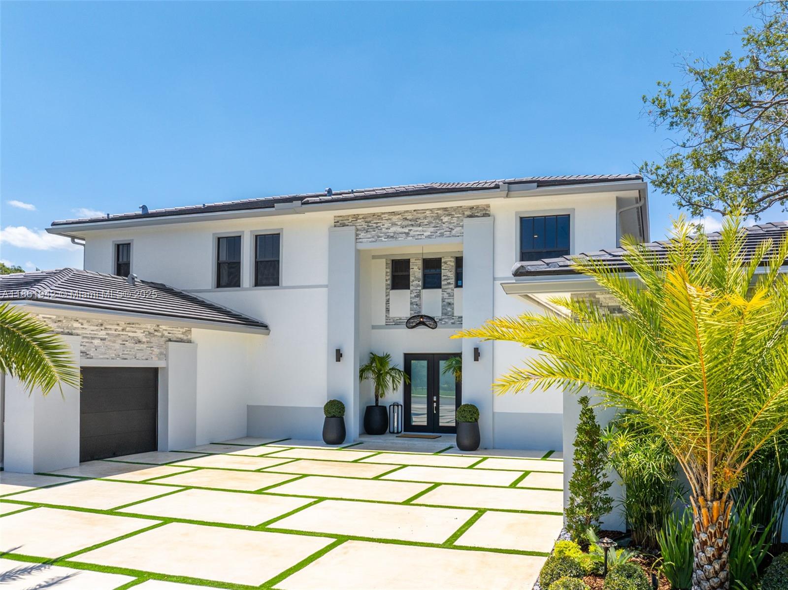 11062 SW 91st Ave Miami, FL 33176 11062 SW 91st Ave Miami, FL 33176
