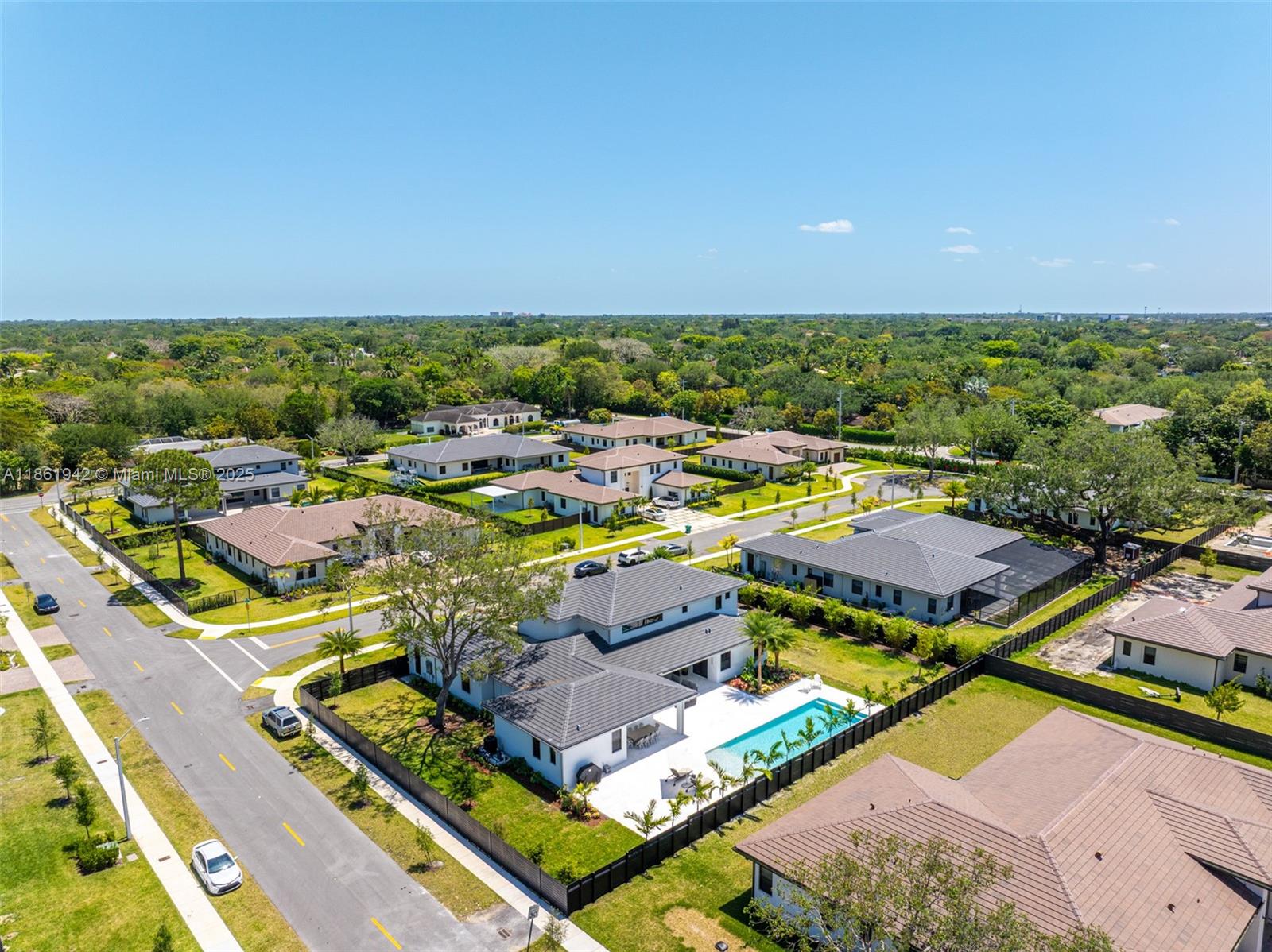 11062 SW 91st Ave Miami, FL 33176 11062 SW 91st Ave Miami, FL 33176