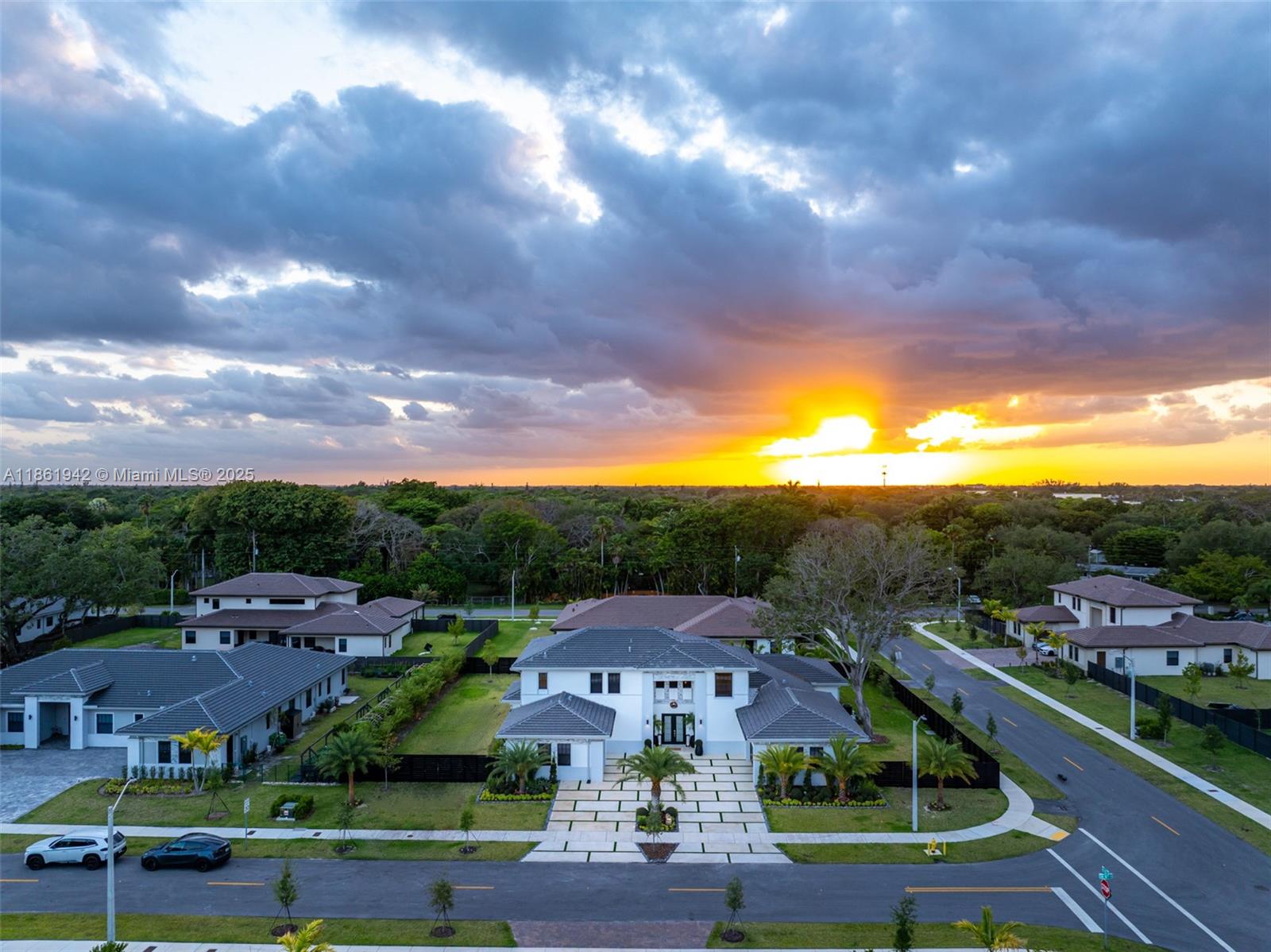 11062 SW 91st Ave Miami, FL 33176 11062 SW 91st Ave Miami, FL 33176