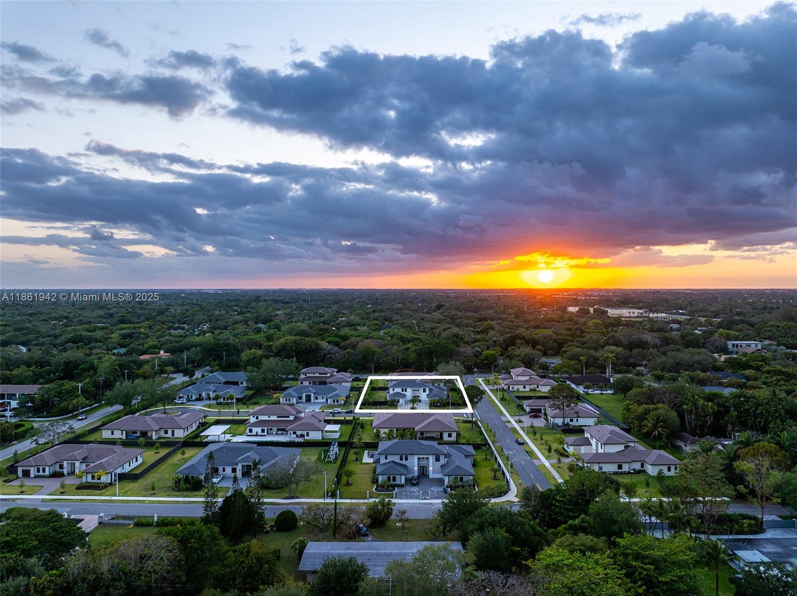 11062 SW 91st Ave Miami, FL 33176 11062 SW 91st Ave Miami, FL 33176