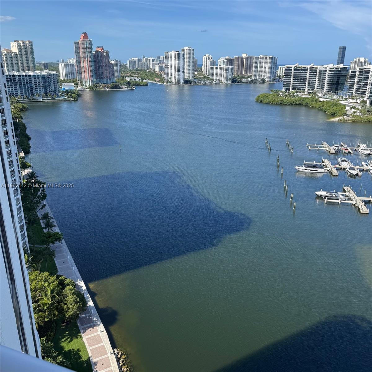 6000 Island Blvd #2204