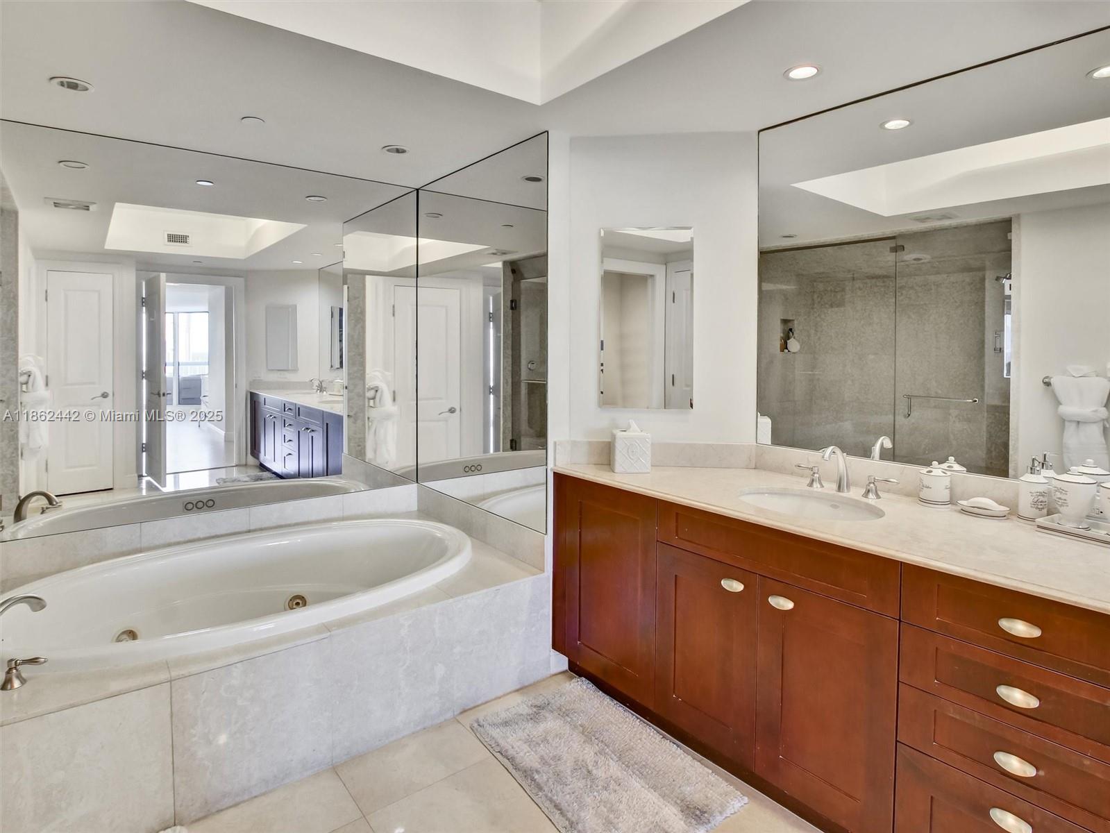 6000 Island Blvd #2204 Aventura, FL 33160