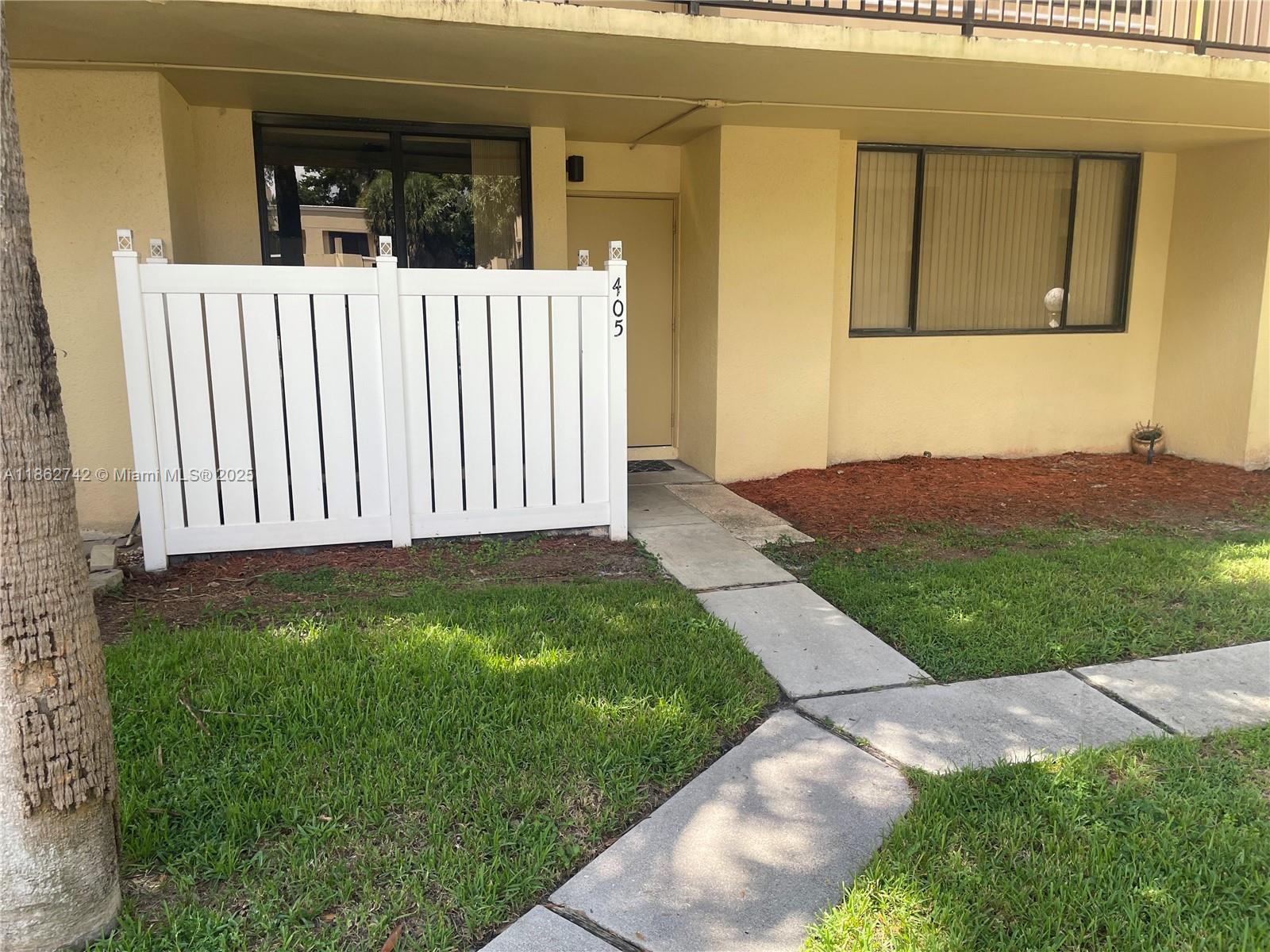 2941 SW 87th Ave #405