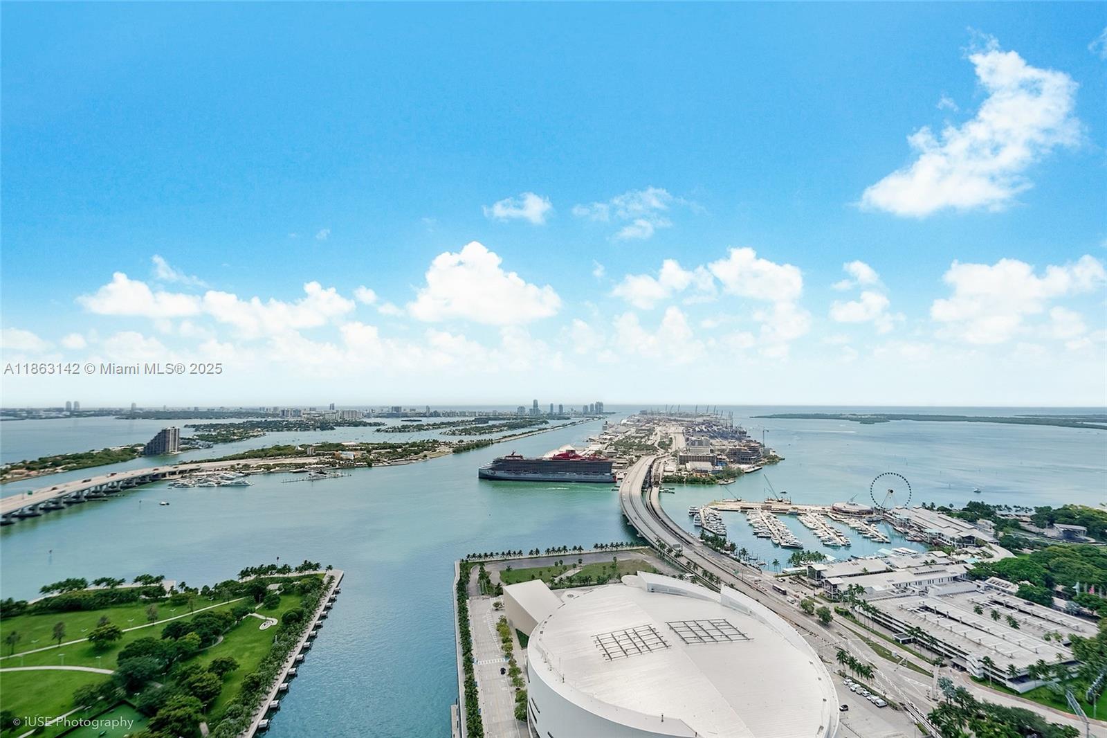 image Marinablue Condo1