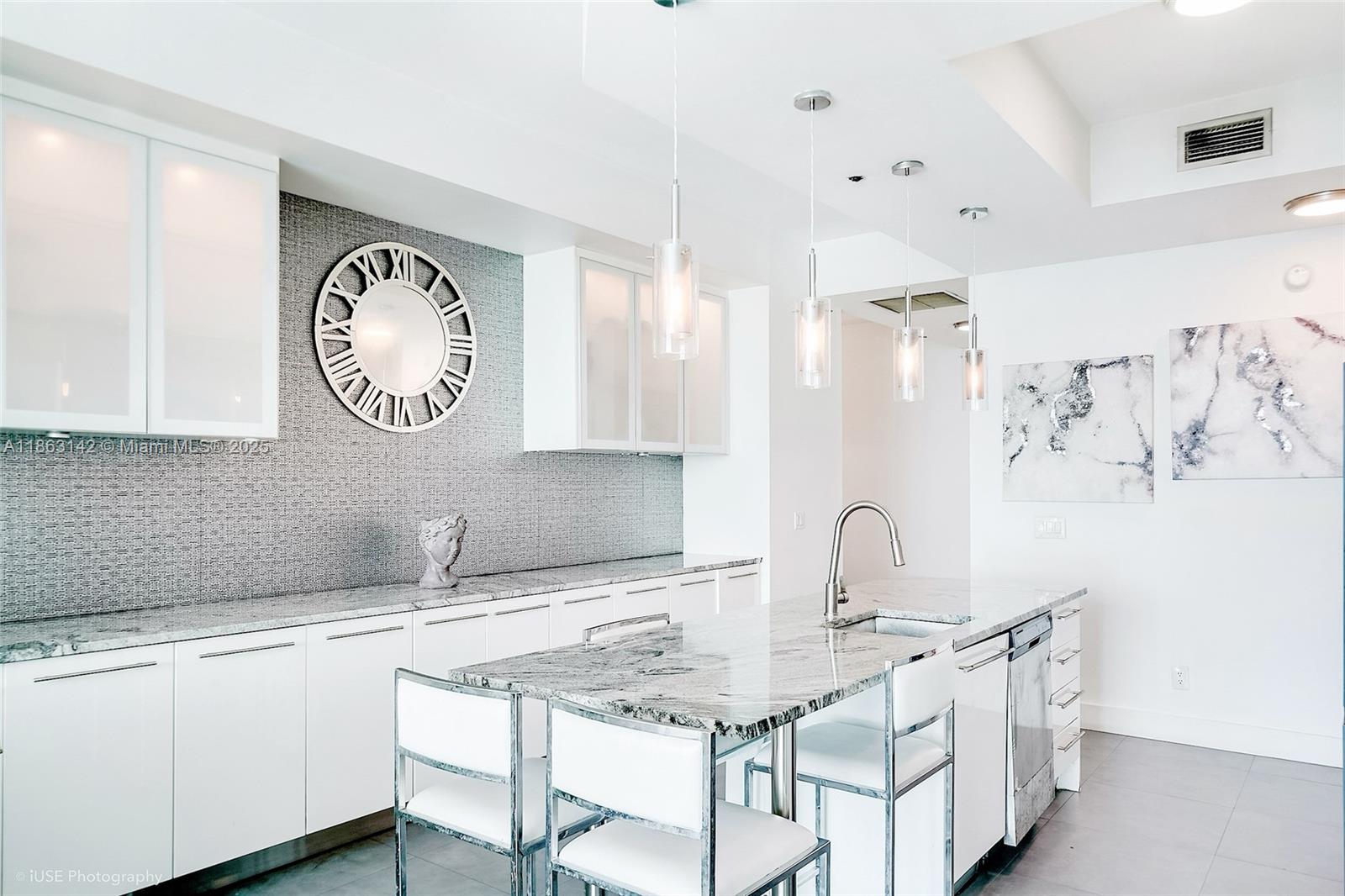 image Marinablue Condo3
