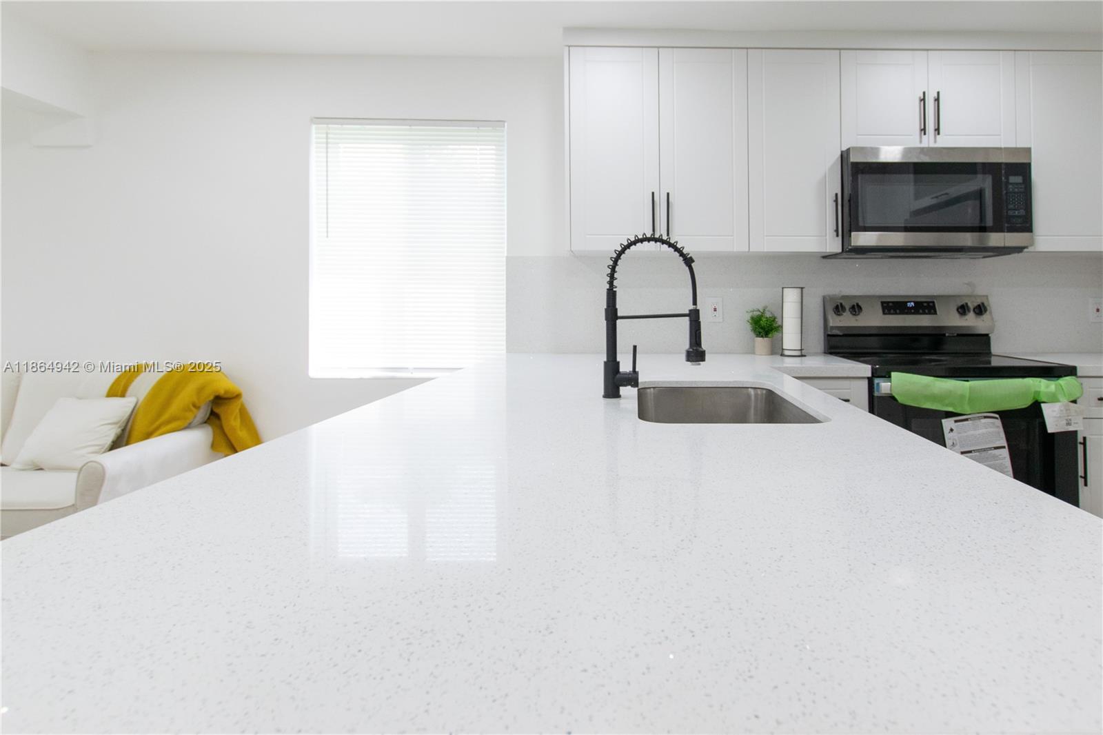 711 NW 15th Way,Fort Lauderdale, FL 33311