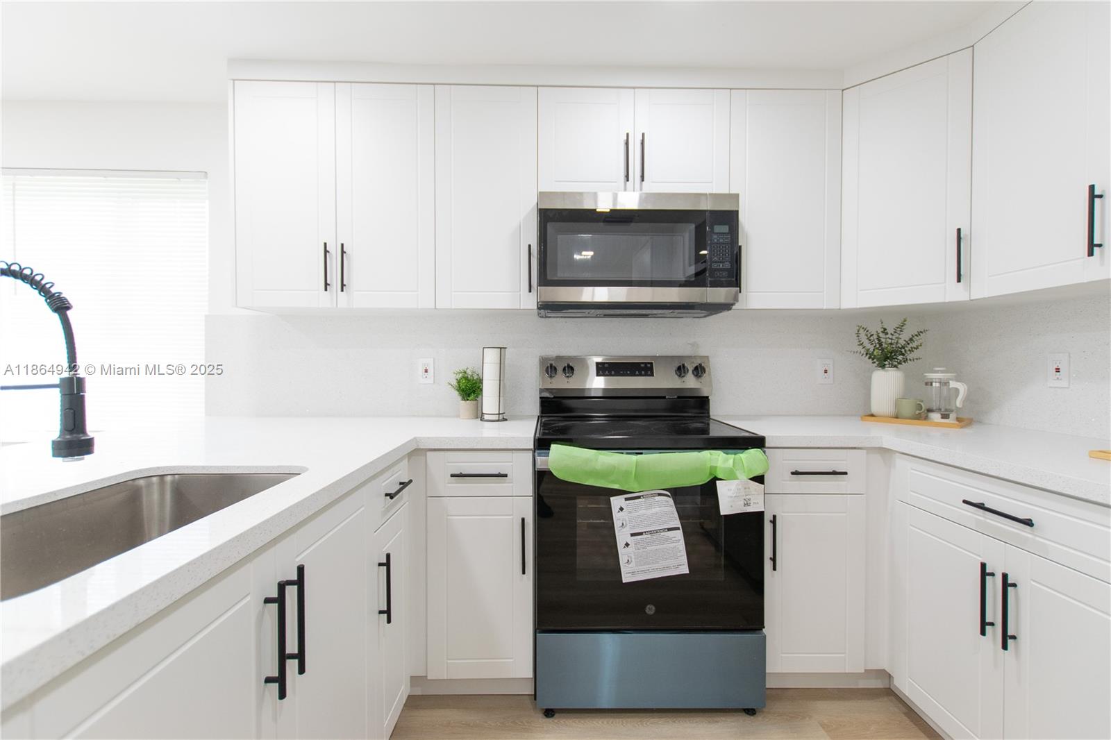 711 NW 15th Way,Fort Lauderdale, FL 33311