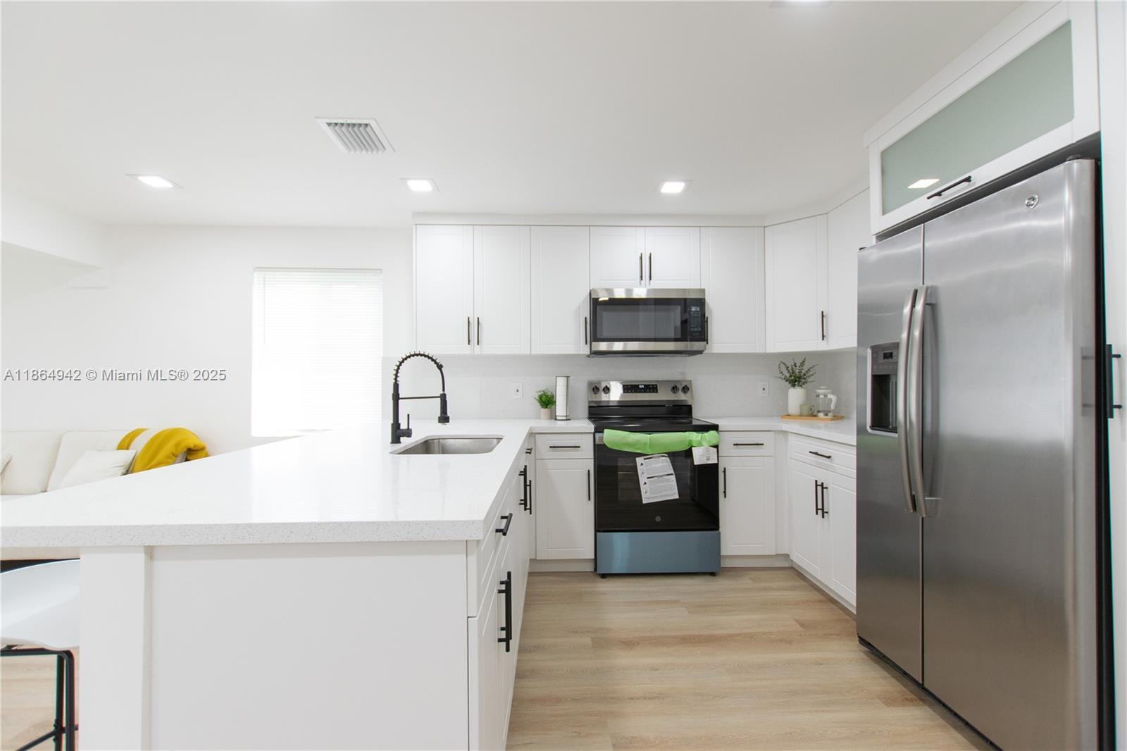 711 NW 15th Way,Fort Lauderdale, FL 33311