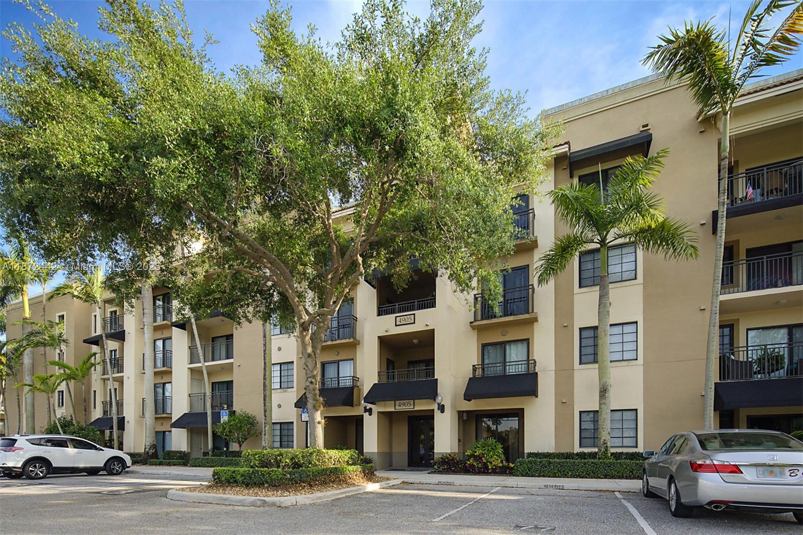 4905 Midtown Ln #2209
