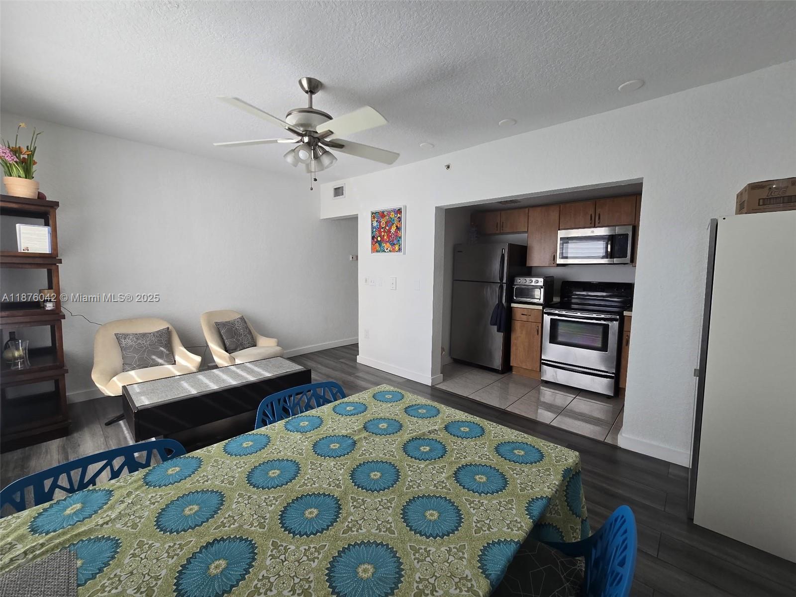 7326 Collins Ave #204