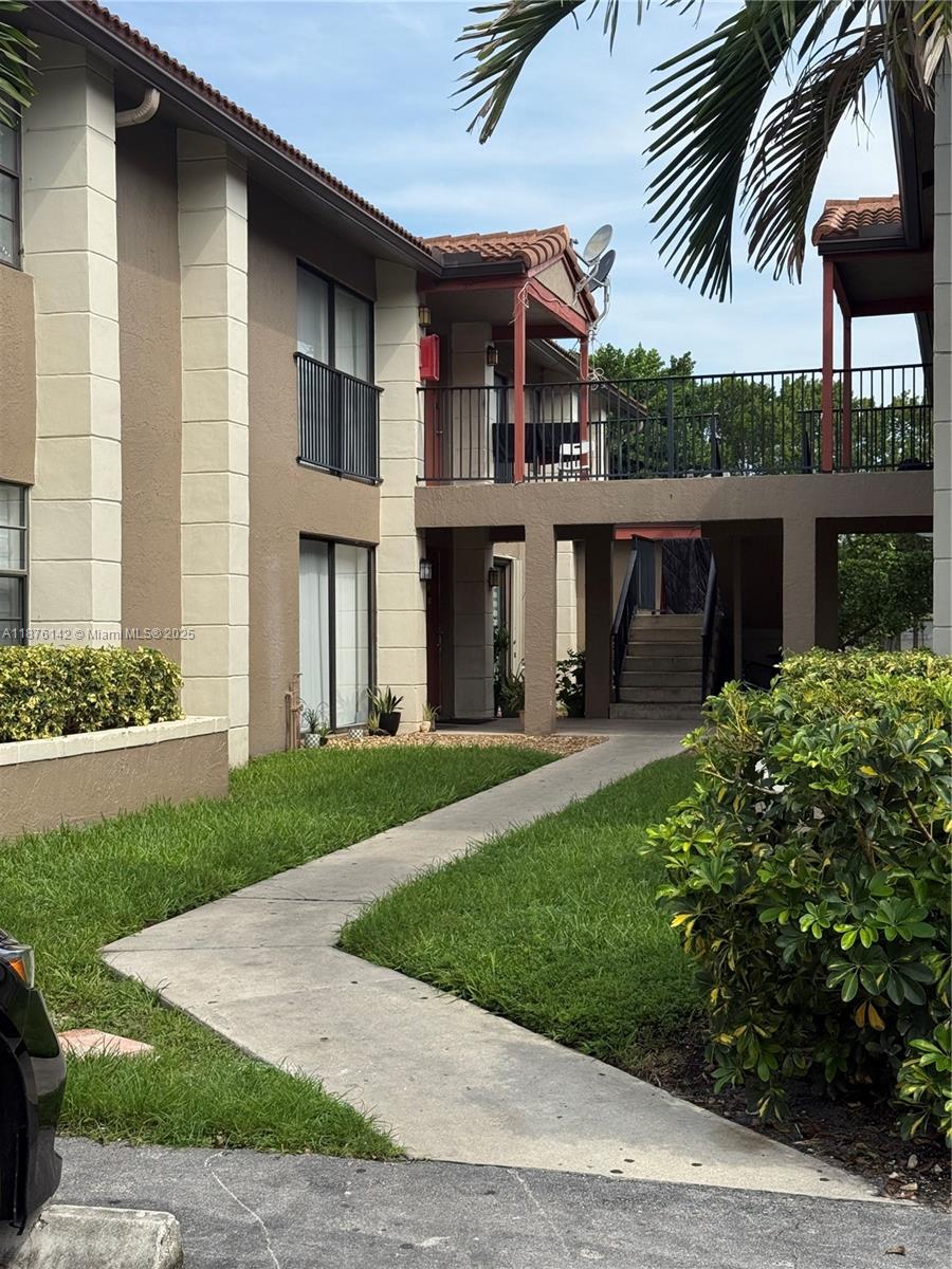 3275 Coral Rdg Dr #3275