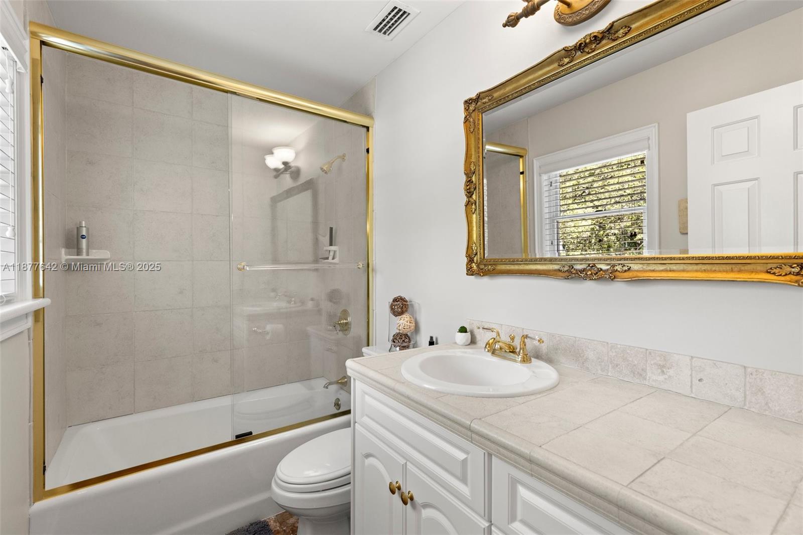 3003 W Villa Rosa Park Tampa, FL 33611