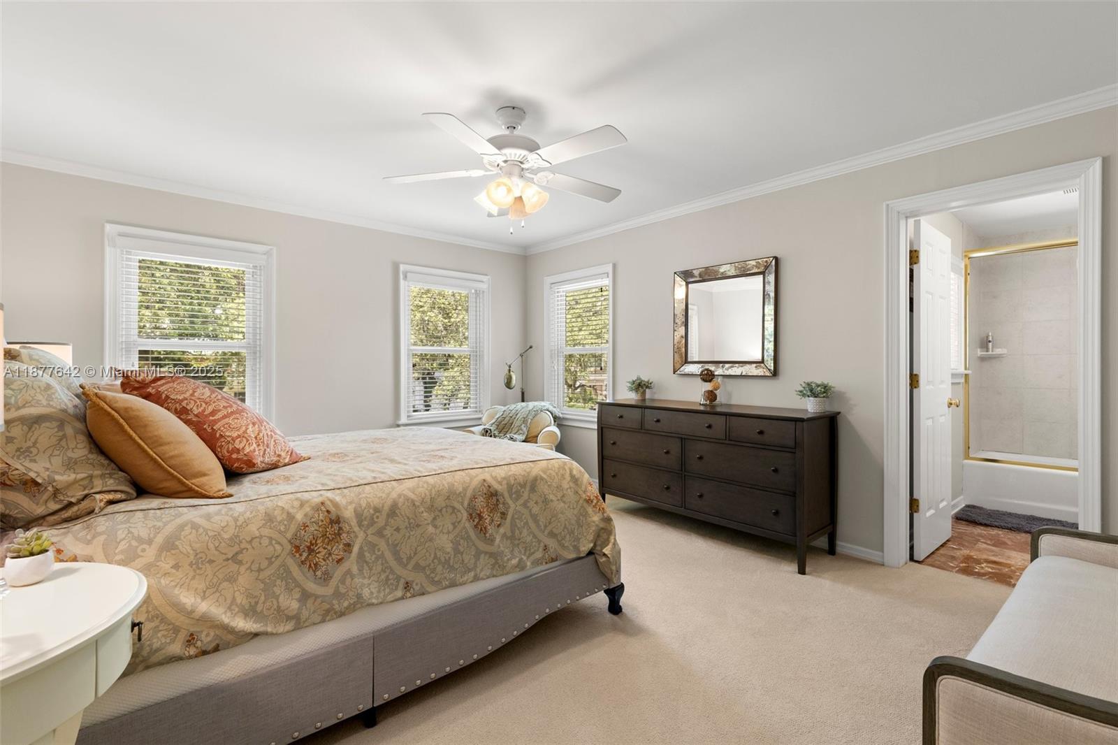 3003 W Villa Rosa Park Tampa, FL 33611