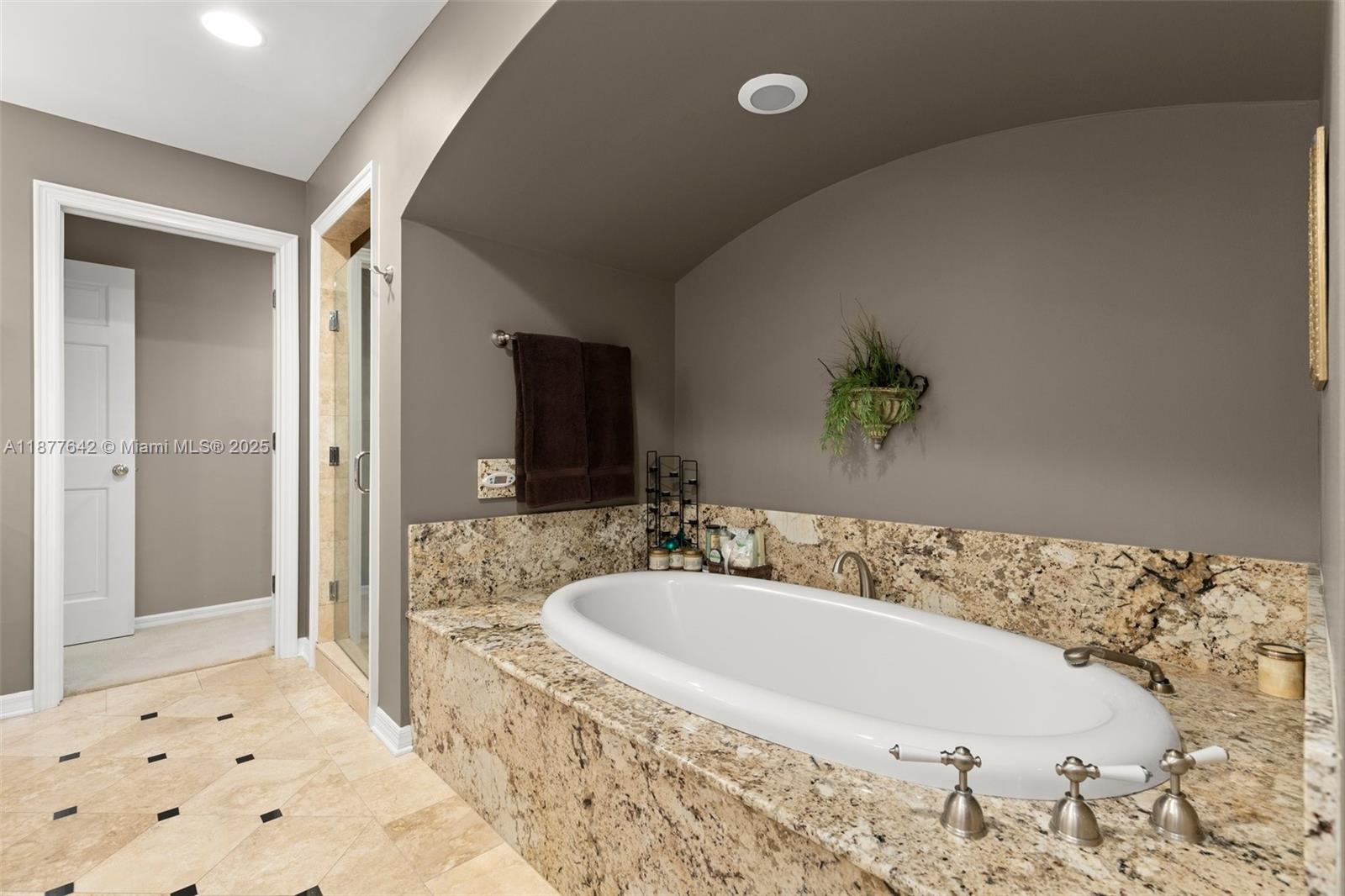 3003 W Villa Rosa Park Tampa, FL 33611