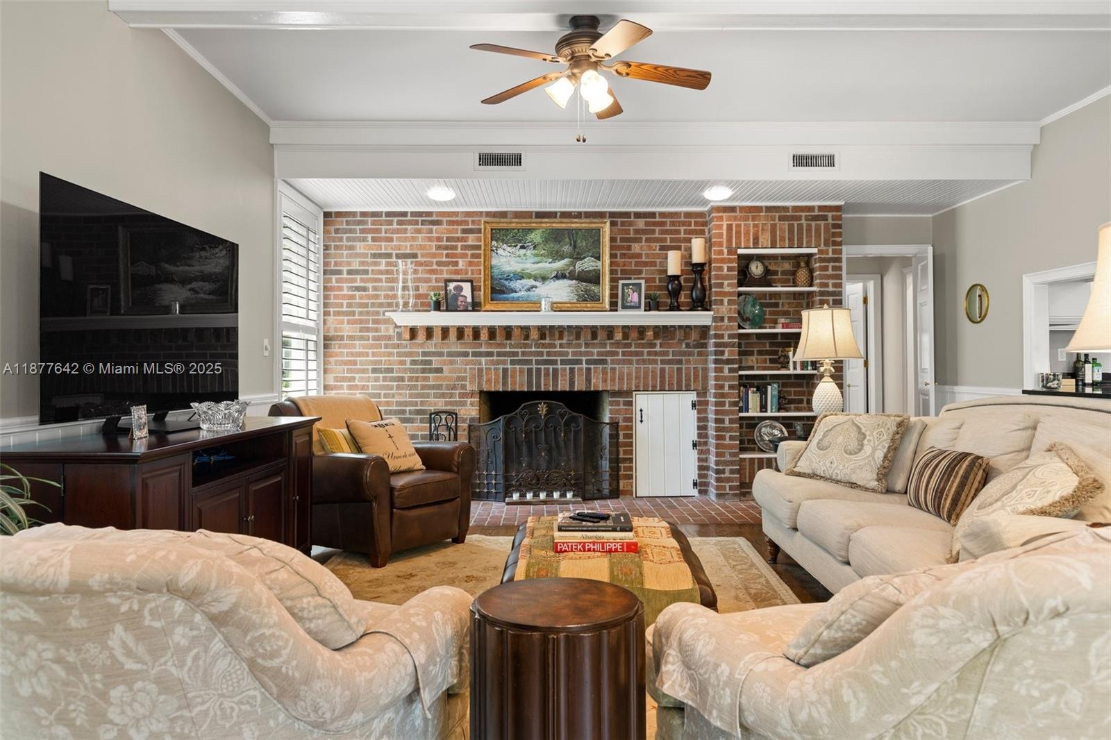 3003 W Villa Rosa Park Tampa, FL 33611