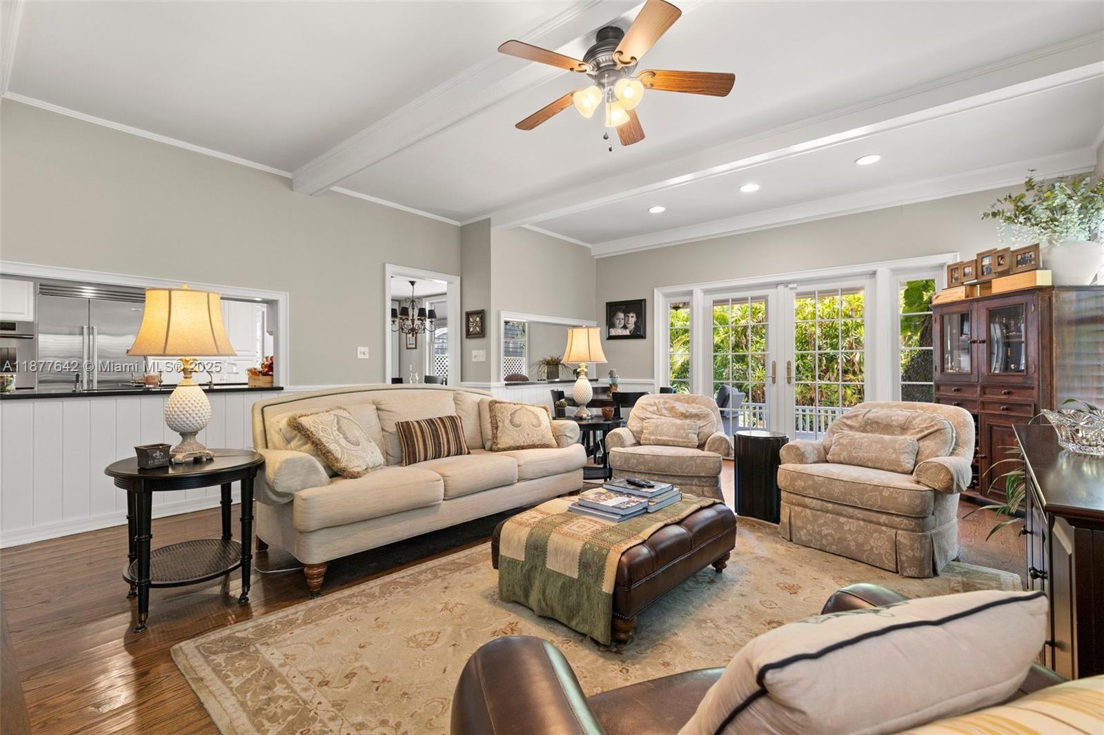 3003 W Villa Rosa Park Tampa, FL 33611