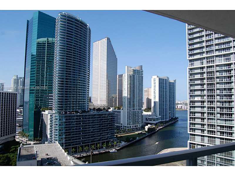 500 Brickell Ave #2505
