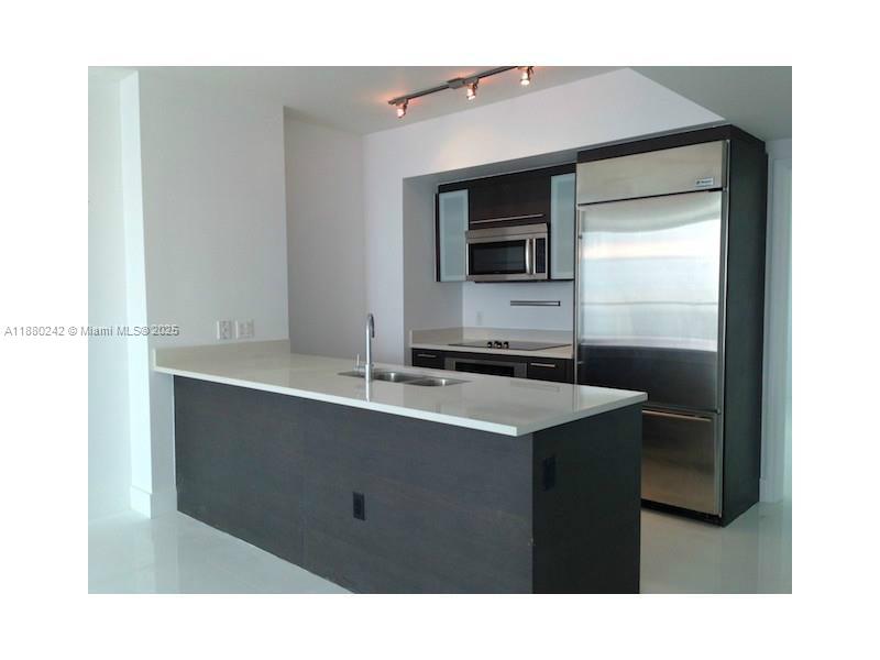 image 500 Brickell East Tower1