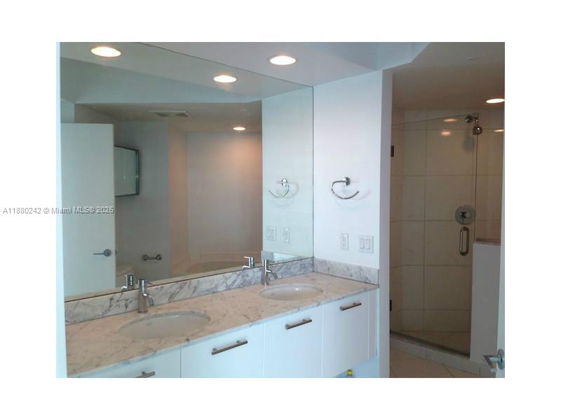 image 500 Brickell East Tower4