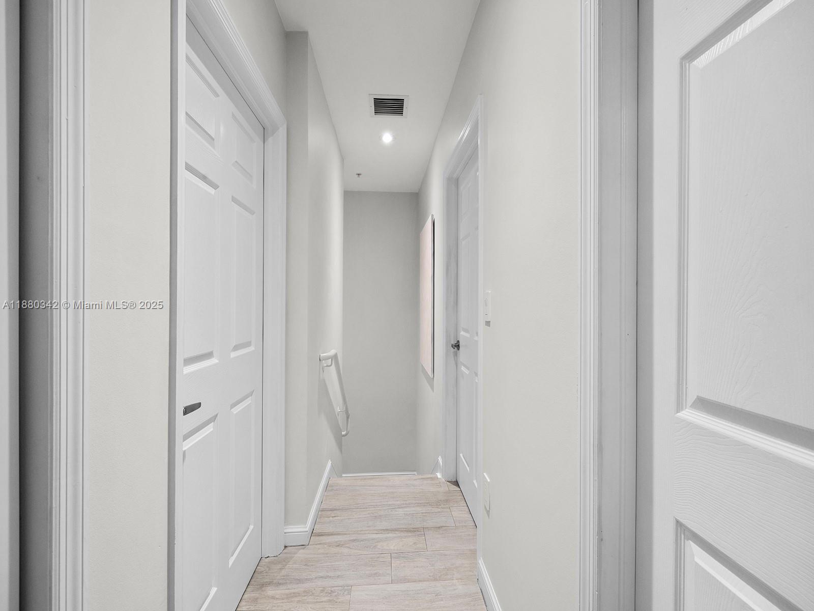 5864 SW 74th Ter #G South Miami, FL 33143