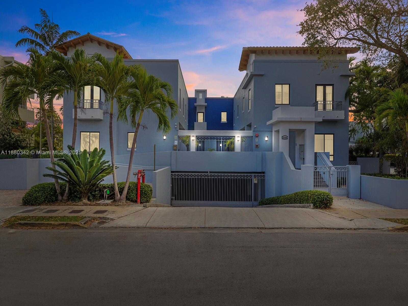 5864 SW 74th Ter #G South Miami, FL 33143