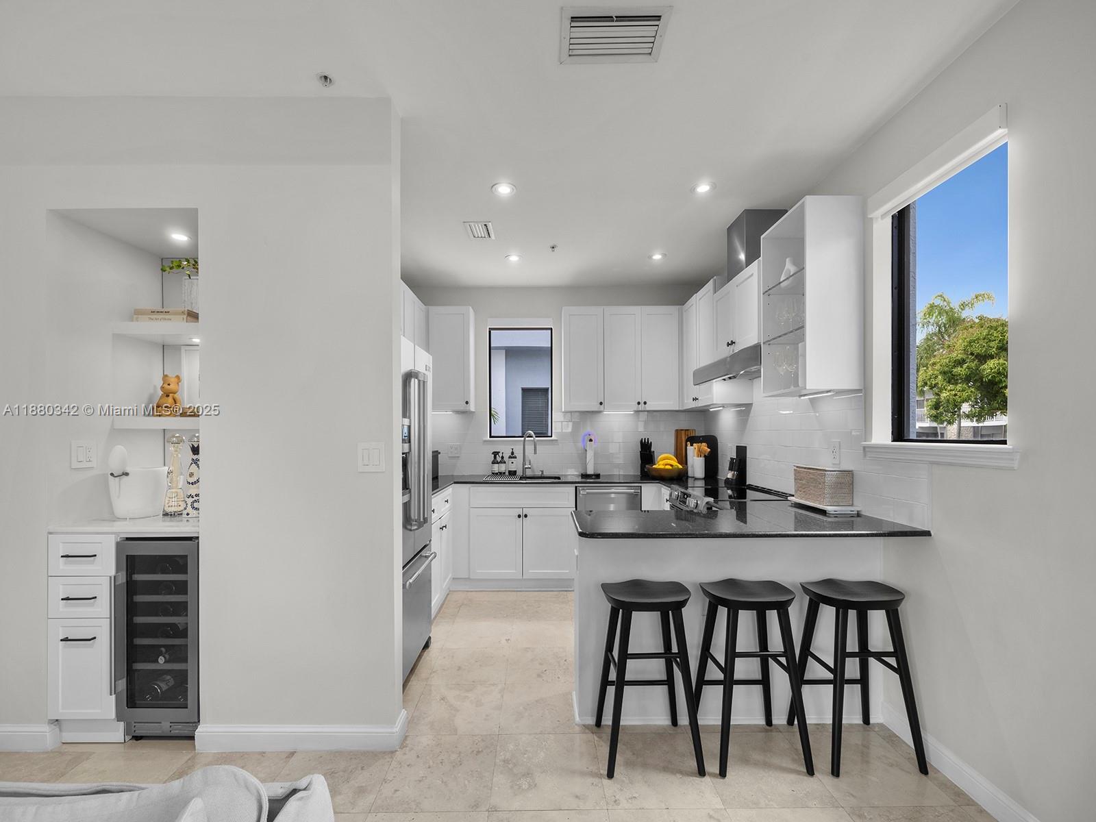 5864 SW 74th Ter #G South Miami, FL 33143