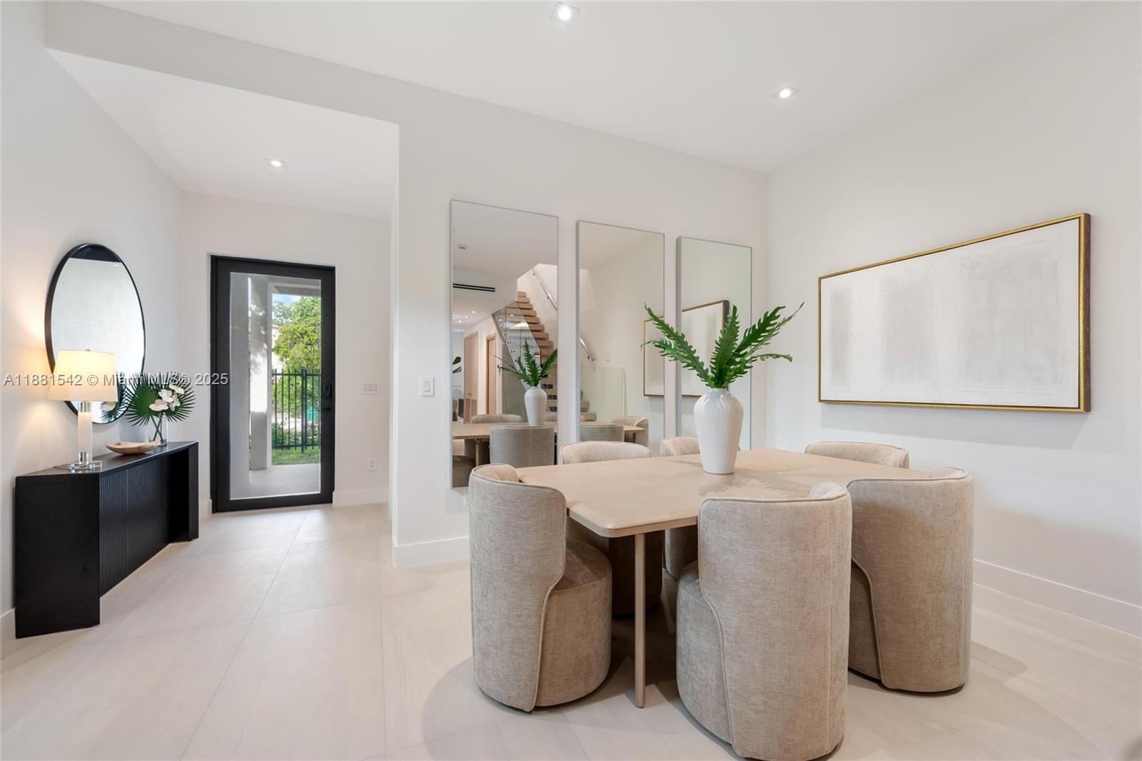 3163 Hibiscus St #3163 Miami, FL 33133