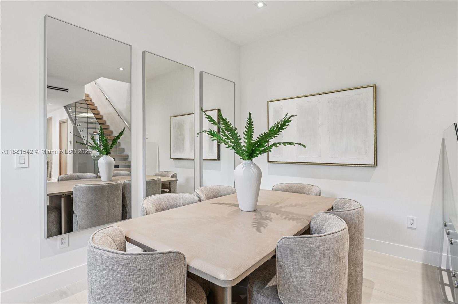 3163 Hibiscus St #3163 Miami, FL 33133