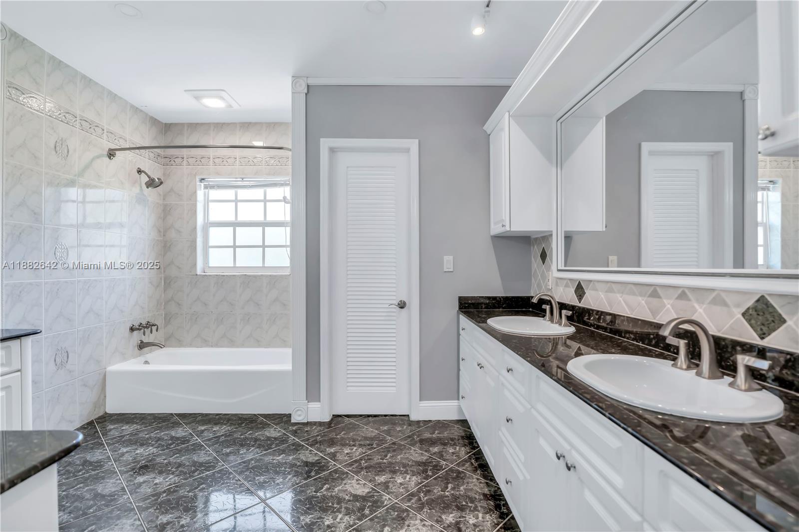 350 190th St Sunny Isles Beach, FL 33160