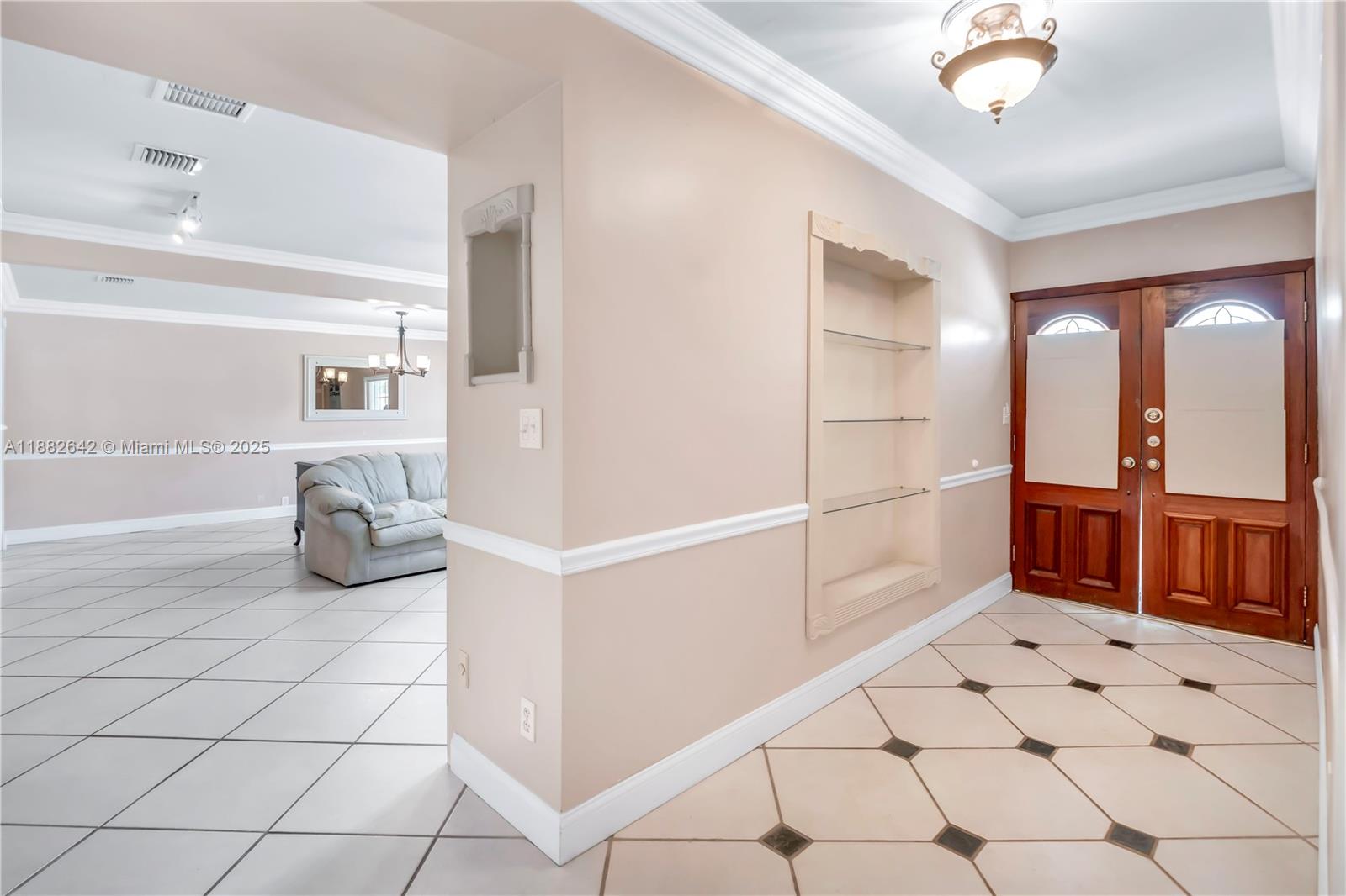 350 190th St Sunny Isles Beach, FL 33160