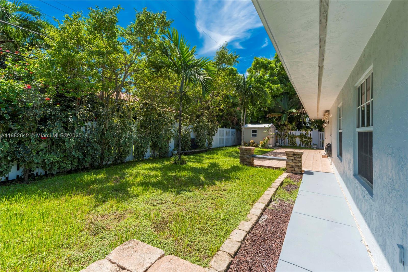 350 190th St Sunny Isles Beach, FL 33160