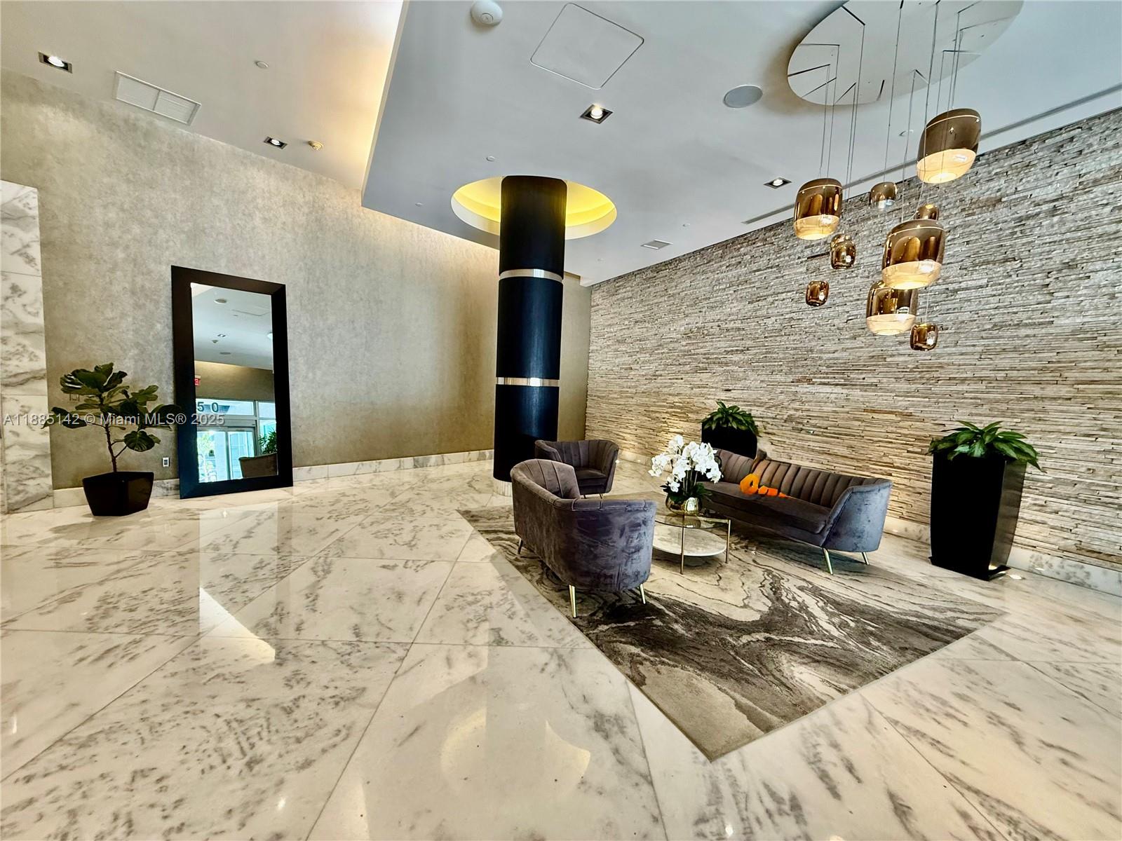 image Vue at Brickell1