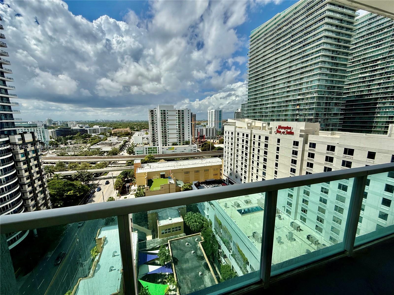 image Vue at Brickell32