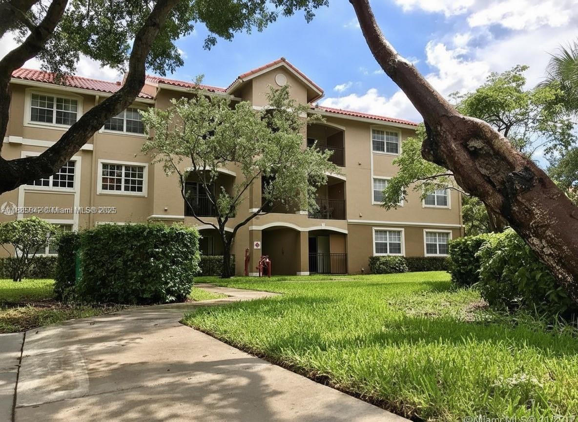11650 SW 2nd St #16-208
