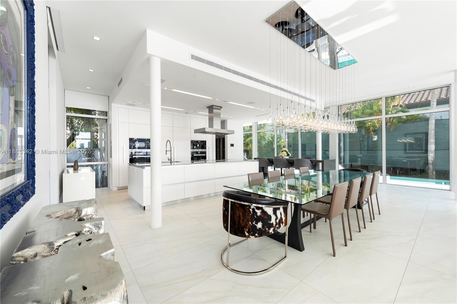 440 S Hibiscus Dr Miami Beach, FL 33139