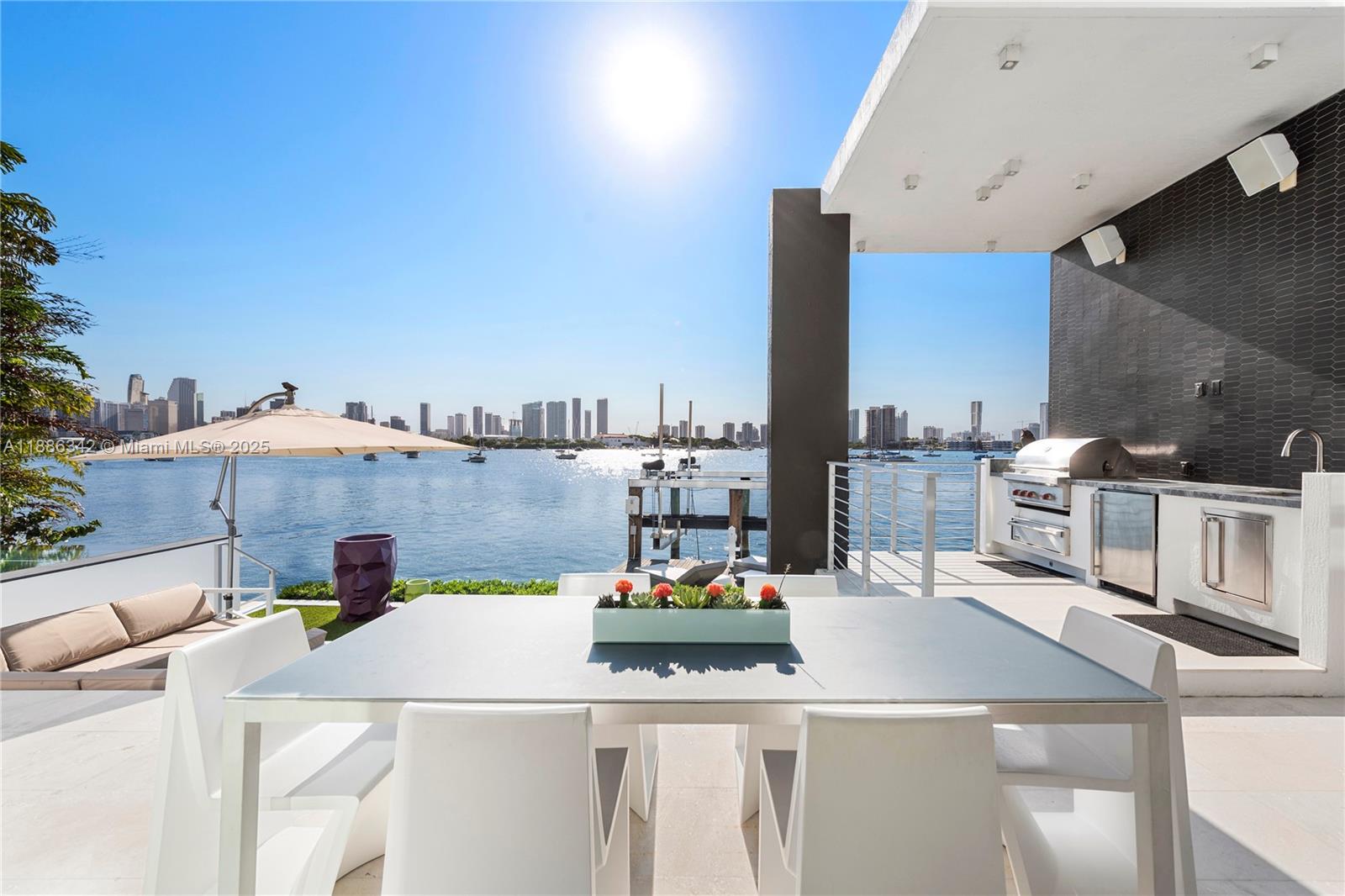 440 S Hibiscus Dr Miami Beach, FL 33139