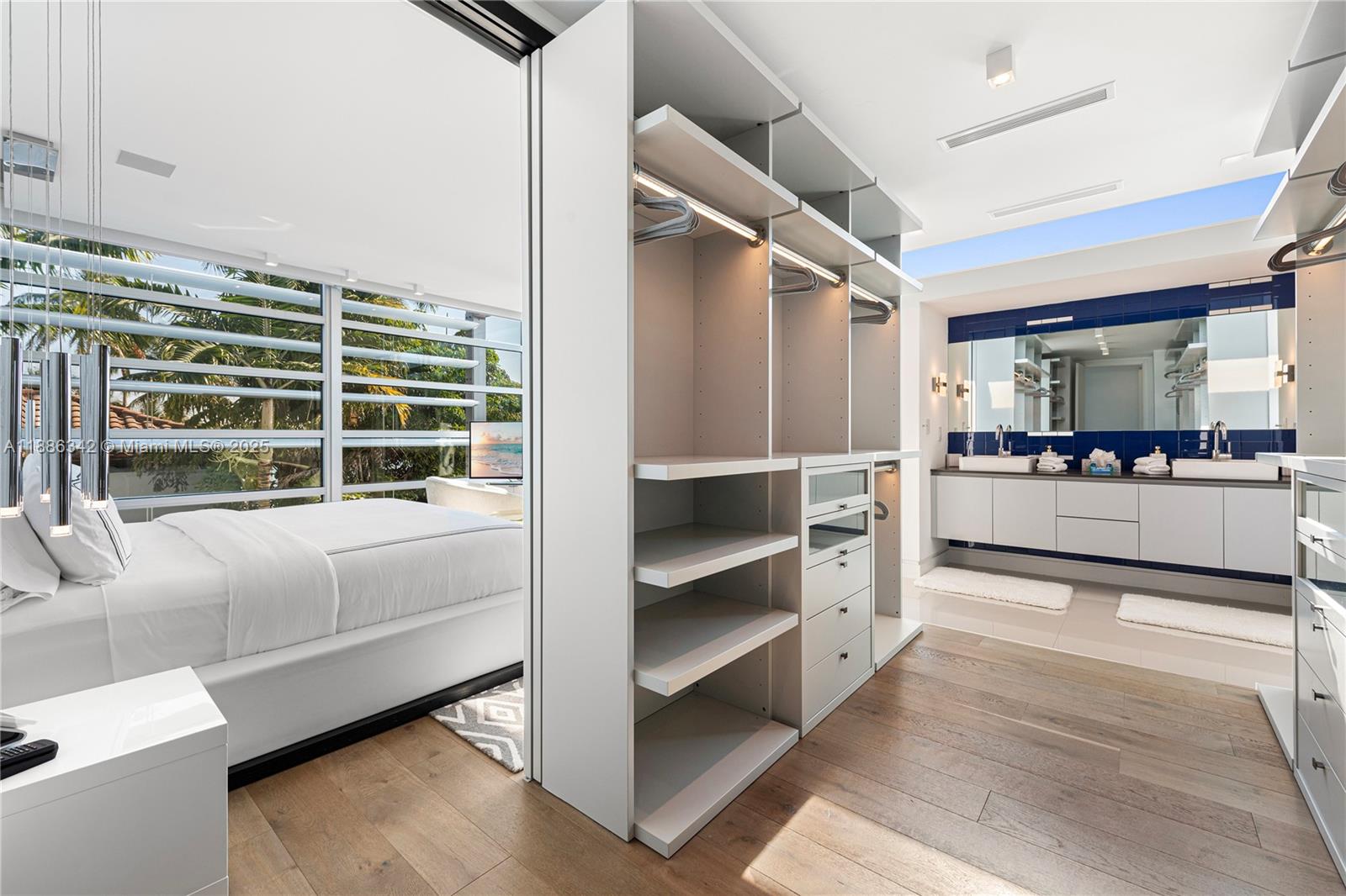 440 S Hibiscus Dr Miami Beach, FL 33139