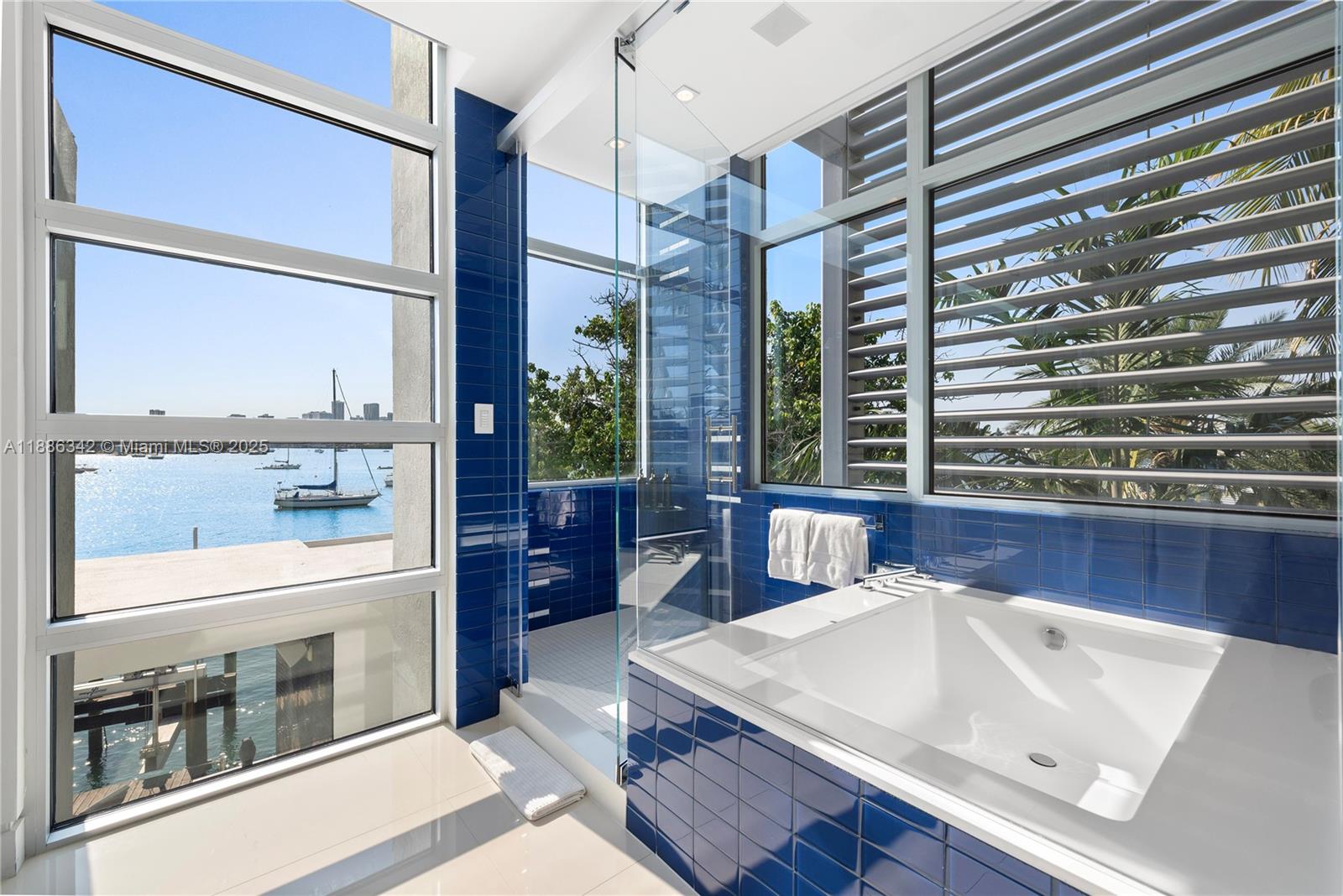 440 S Hibiscus Dr Miami Beach, FL 33139