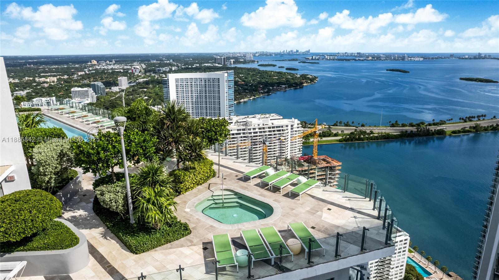 image Paraiso Bayviews Condo23