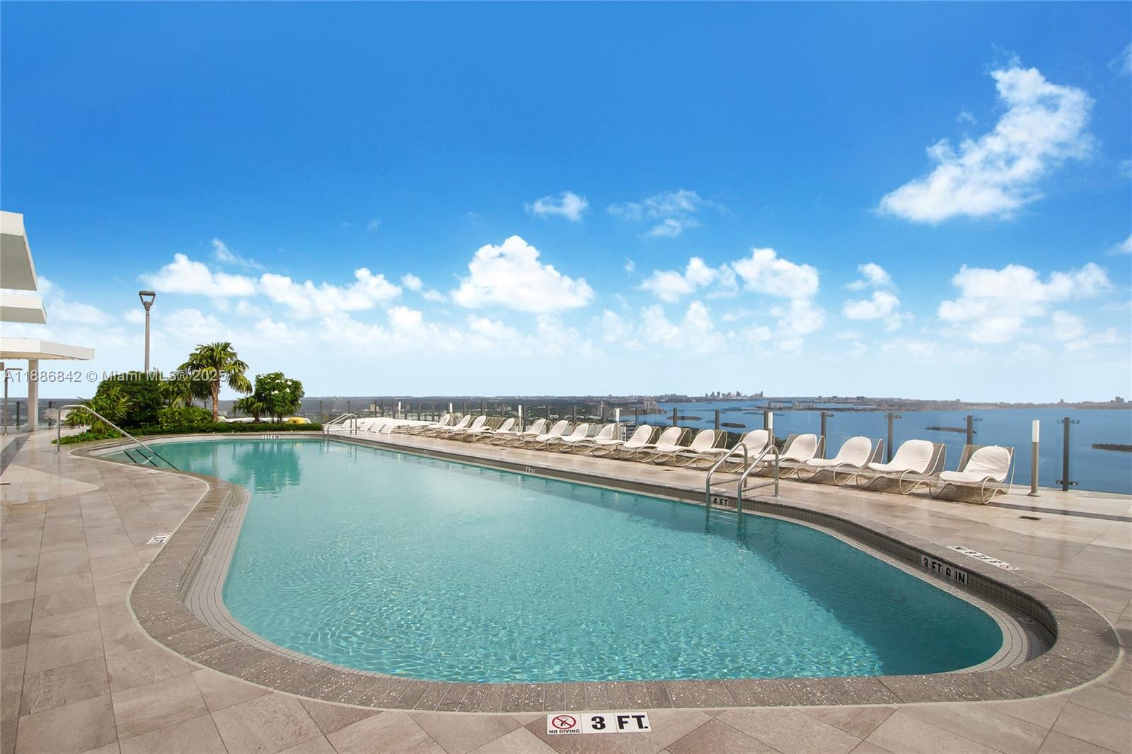 image Paraiso Bayviews Condo2