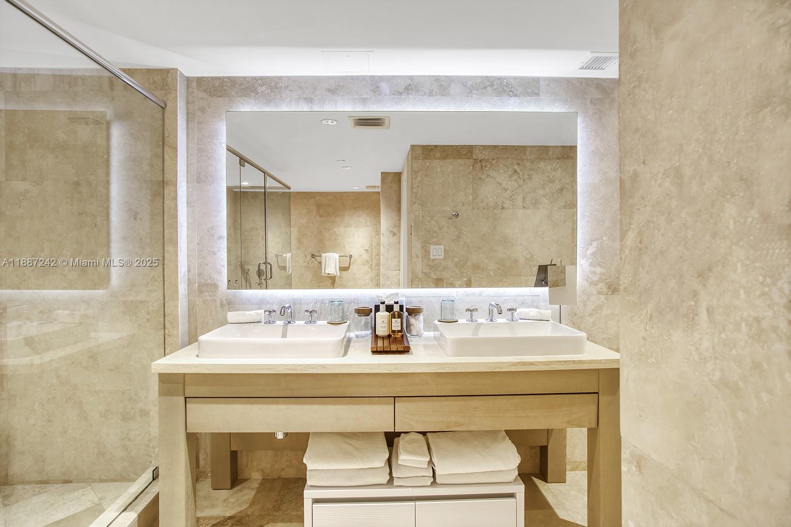 image 1 Hotel & Homes4