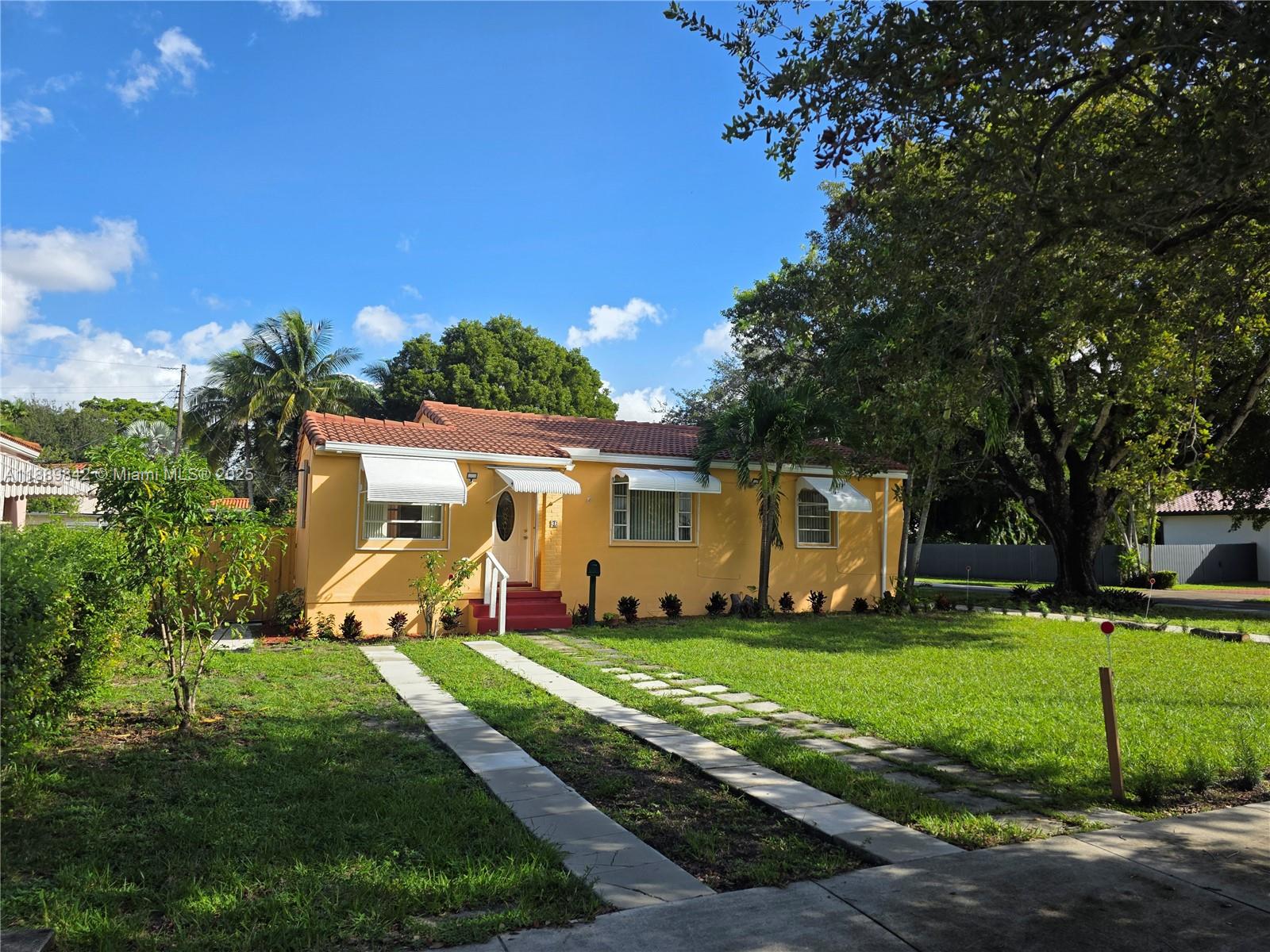 1 N Melrose Dr